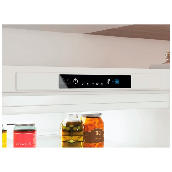 Холодильник Indesit INFC8TI21W0 Холодильник Indesit INFC8TI21W0