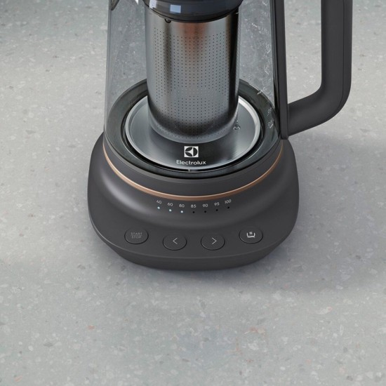 Електрочайник Electrolux E7GK1-8BP Електрочайник Electrolux E7GK1-8BP