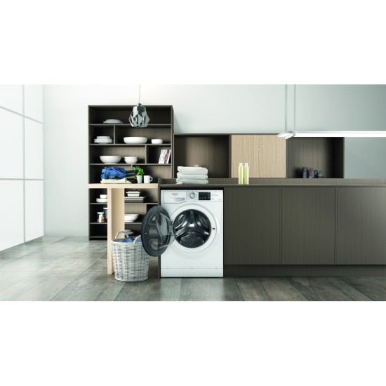 Стиральная машина Hotpoint-Ariston NDB10570DAUA