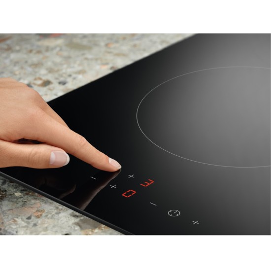 Варочная поверхность Electrolux LHR3233CK Варочная поверхность Electrolux LHR3233CK