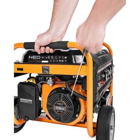 Генератор Neo Tools 230V, 1 фаза, 2.8/3kW, електростарт, AVR (04-730) Генератор Neo Tools 230V, 1 фаза, 2.8/3kW, електростарт, AVR (04-730)