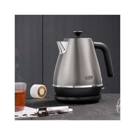 Електрочайник DeLonghi KBIN 2001 TB Електрочайник DeLonghi KBIN 2001 TB